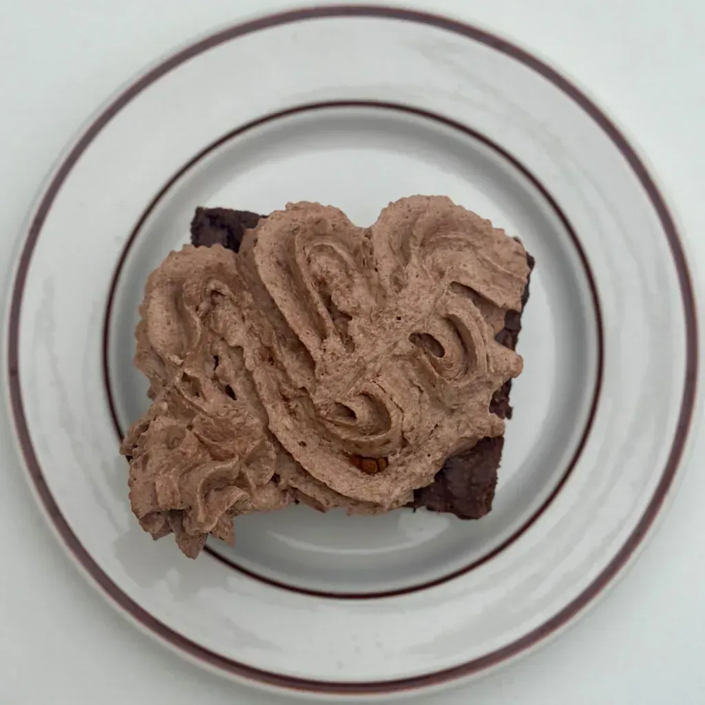 Cafe Tove – brownie-leivos